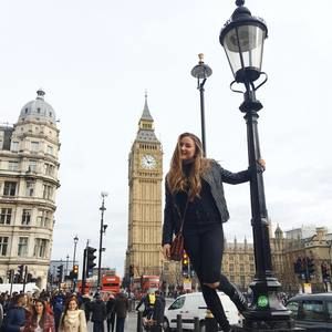 Meet your Posher, Cara